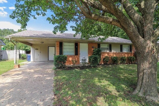 Building Photo - Charming 3 Bedroom Home in Jonesboro with ...