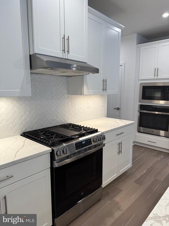 Building Photo - 605 Phalen Ct