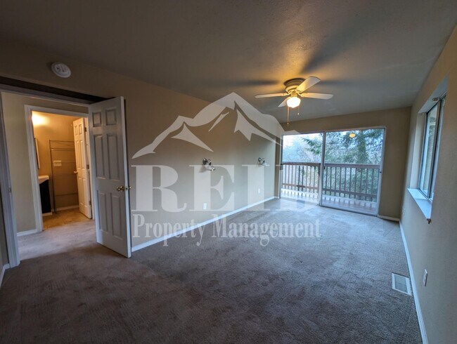 Building Photo - Charming 2-Bedroom Belfair Home