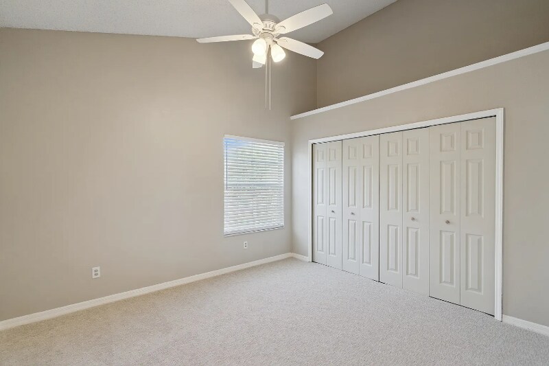 Building Photo - 682 Youngstown Pkwy