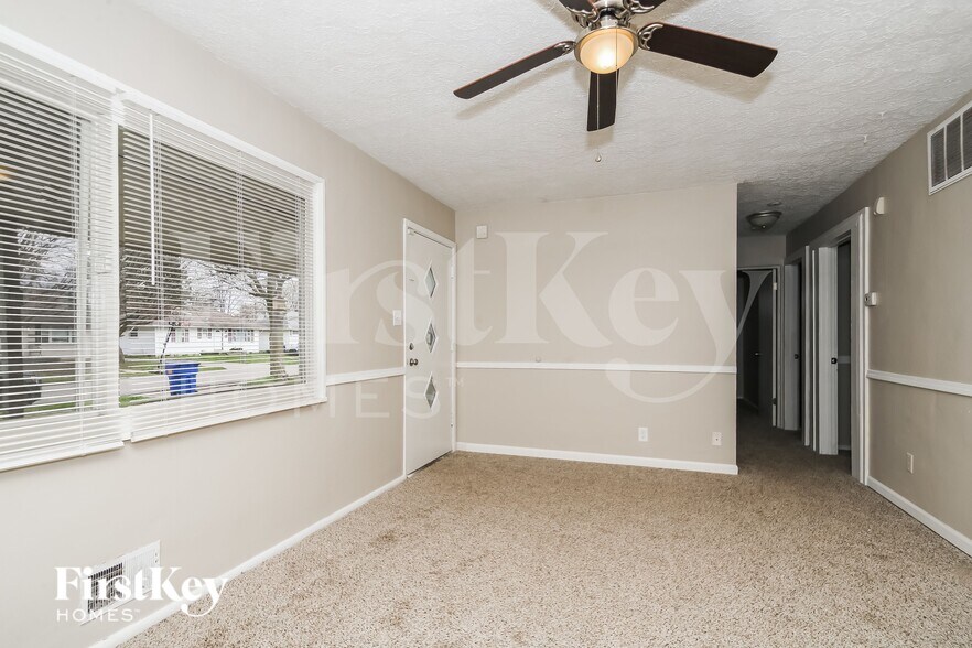 Building Photo - 4742 Normal Ave