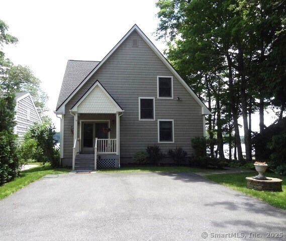 Building Photo - 12 Westover Ln