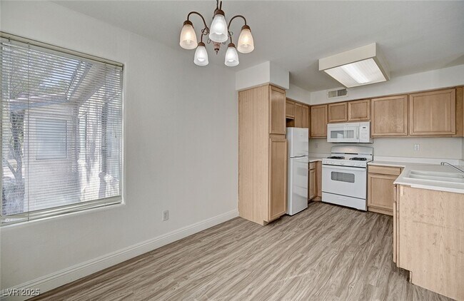 Building Photo - 3115 Casey Dr