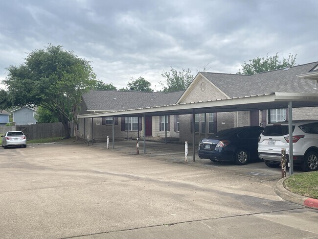 Building Photo - 612 Townplace Dr