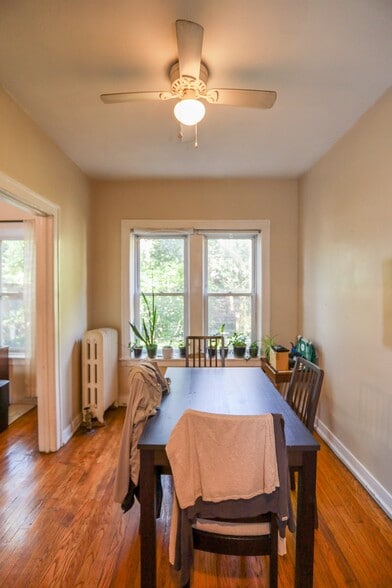 Building Photo - 613 W Arlington Pl