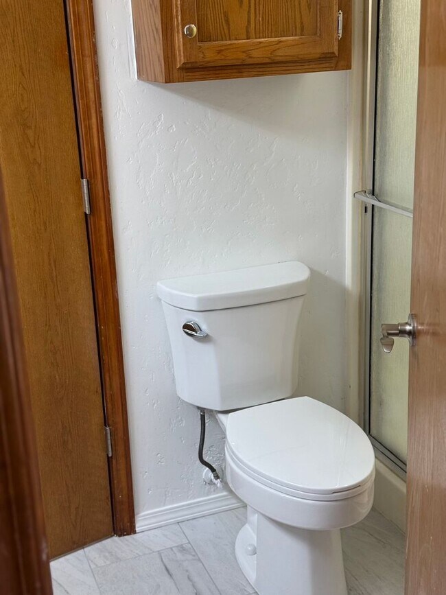 Building Photo - Comfortable Home in Moore