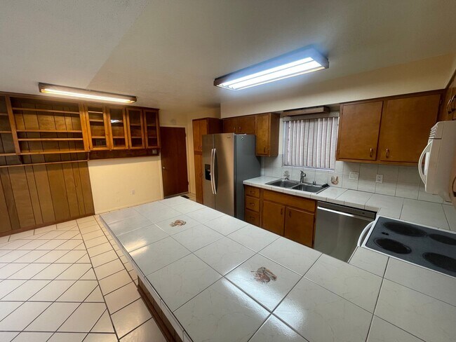 Building Photo - Charming 4 Bedroom/2 Bathroom House Near NMSU