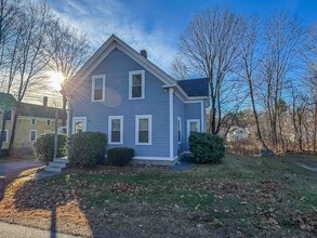 Building Photo - 334 Elm St