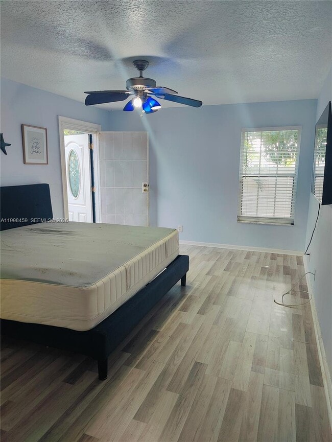 Building Photo - 1139 Freshwater Lakes Dr