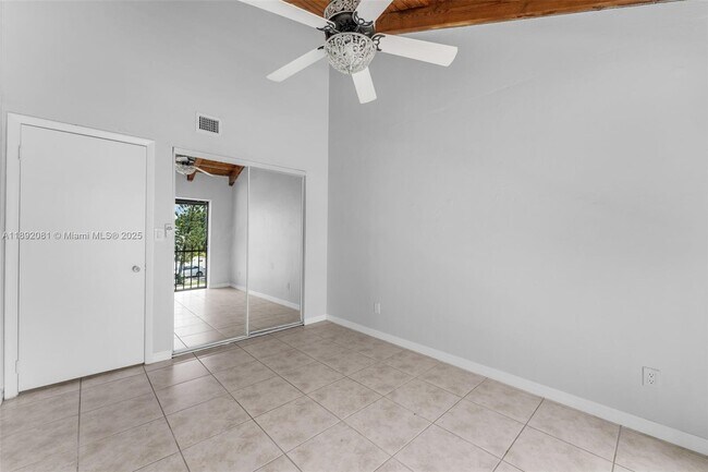 Building Photo - 15805 SW 91st Ct