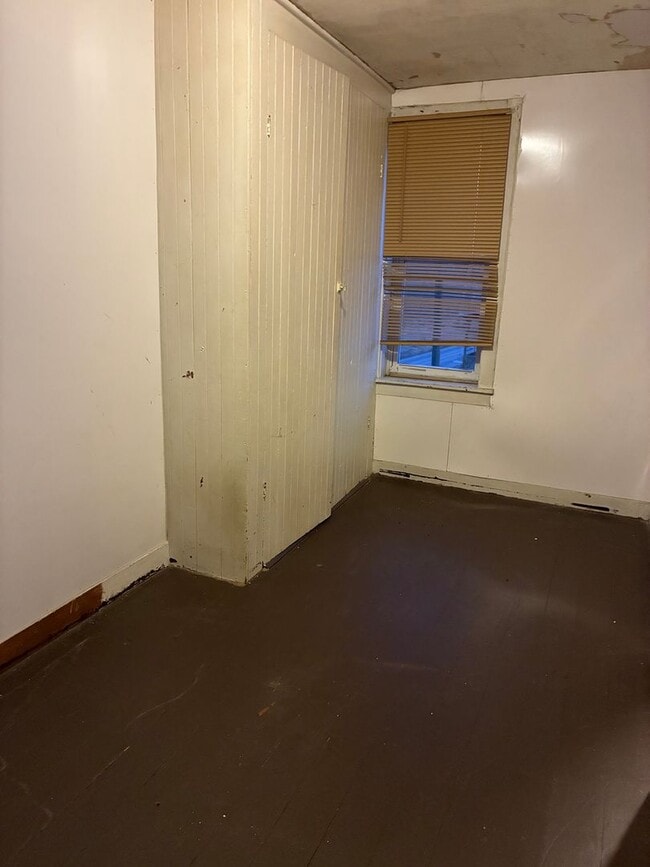 Building Photo - Charming 3-bedroom, 1-bath single-family home