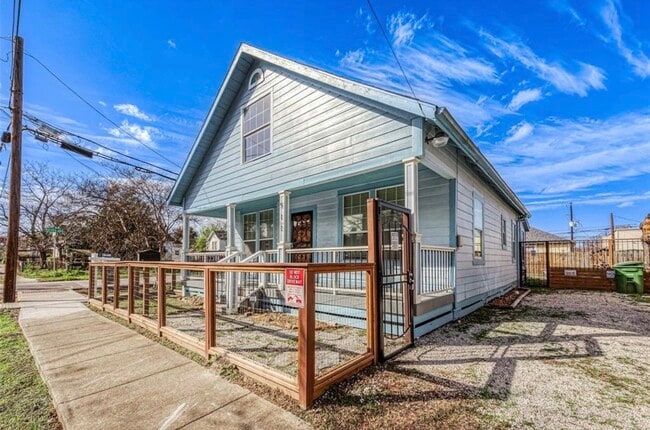 Building Photo - 511 Bishop St