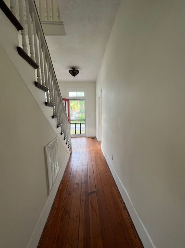 Building Photo - Downtown Beaufort House for Rent
