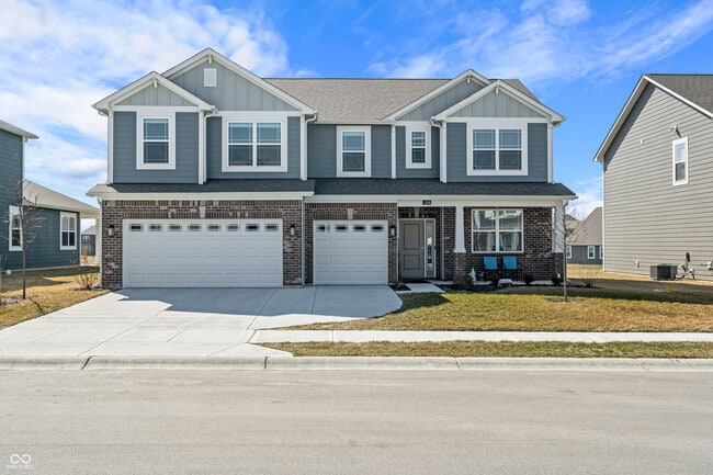 Building Photo - 1399 Hat Band St