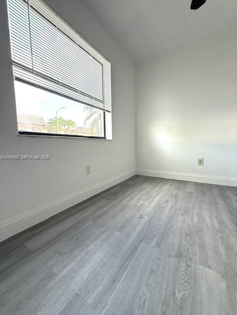 Building Photo - 871 NE 207th Terrace