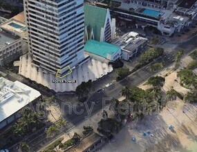 Building Photo - 2500 Kalakaua Ave. 202