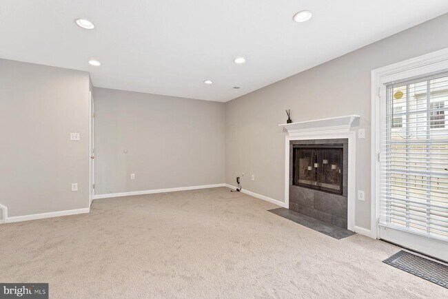 Building Photo - 2384 Branleigh Park Ct