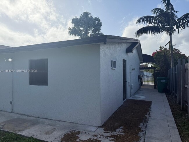 Building Photo - 26553 SW 125th Ct