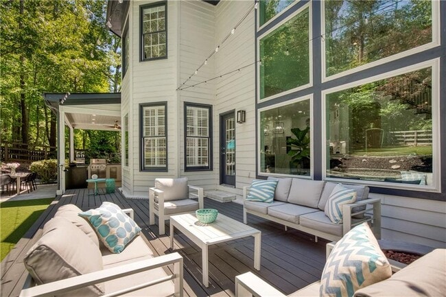 Building Photo - 265 Oakhurst Leaf Dr