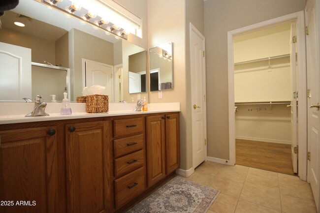 Building Photo - 3045 E Firestone Dr