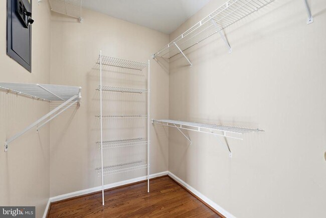 Building Photo - 20721 Sweetair Ct