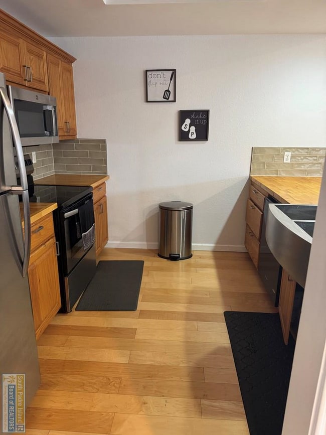 Building Photo - 77 Santa Isabel Blvd