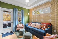 Building Photo - 323 Kelly's Ferry Pl