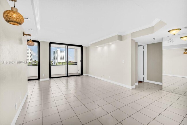 Building Photo - 1500 N Ocean Blvd