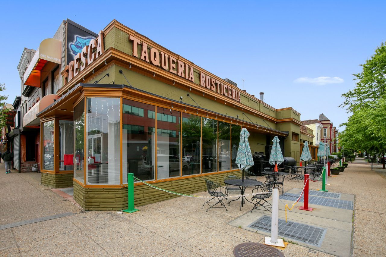 Building Photo - 1110 3rd St NE