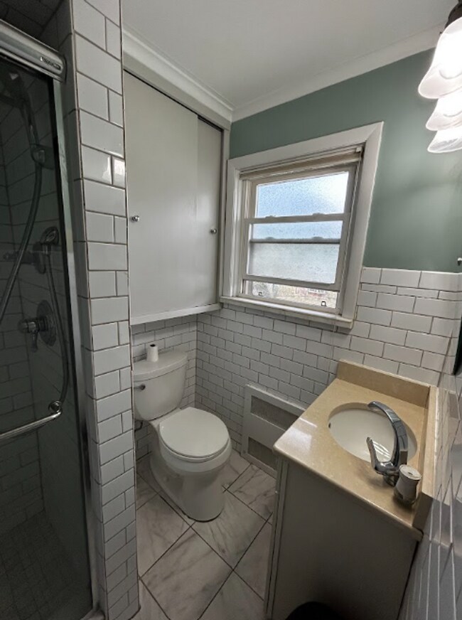 Building Photo - 805-807-807 N Irving Ave