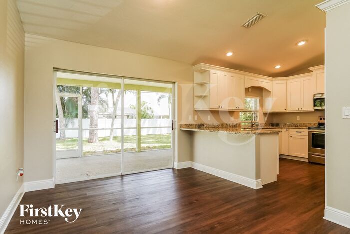 Building Photo - 1831 Coral Point Dr