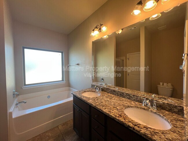 Building Photo - 5951 Palermo Dr