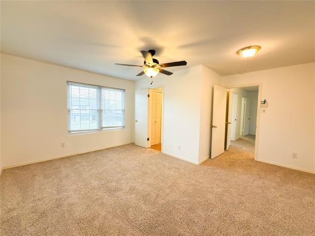 Building Photo - 8636 Strathmore Dr