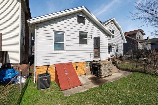 Building Photo - 407 Baltimore Ave