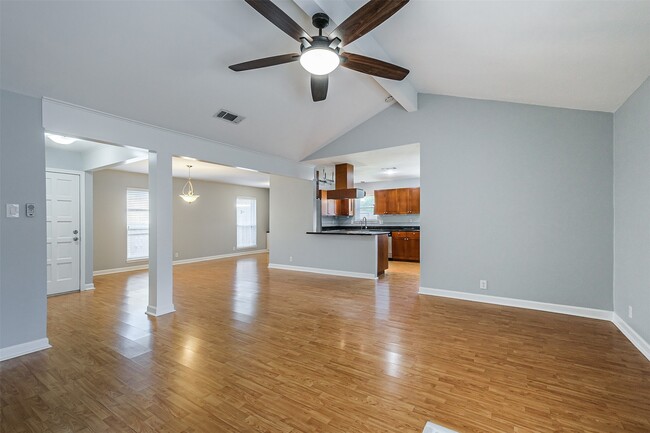 Building Photo - 12919 Westella Dr