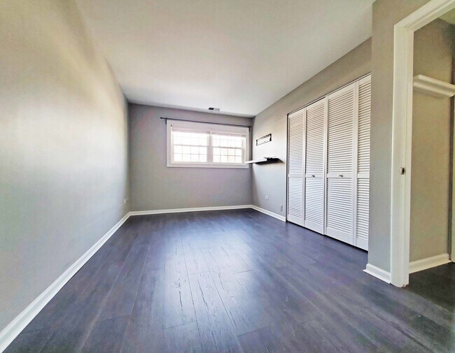 Building Photo - 1223 Quincy Ct