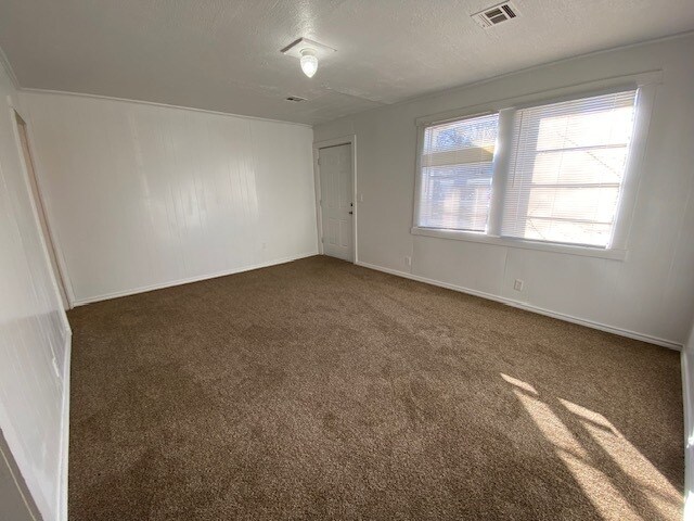 Building Photo - 2927 SW 21st St