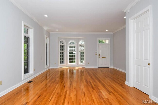 Building Photo - 20 Brighton Way