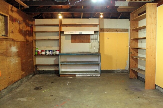 Building Photo - 4728 SE 92nd Ave