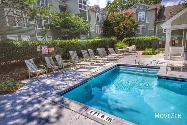 Building Photo - 1221 Westview Ln