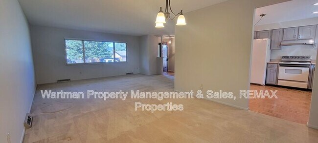 Building Photo - 6853 Duke Dr