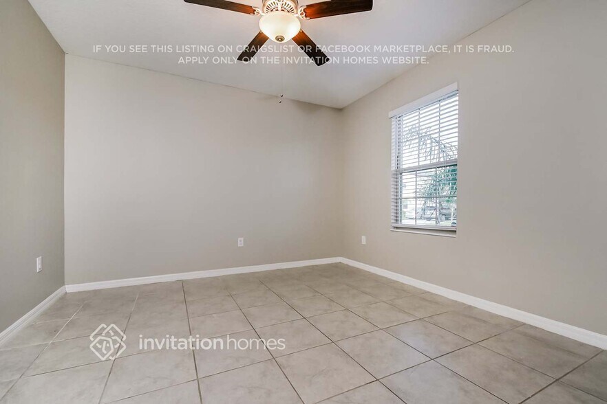 Building Photo - 1565 Blue Rose Dr