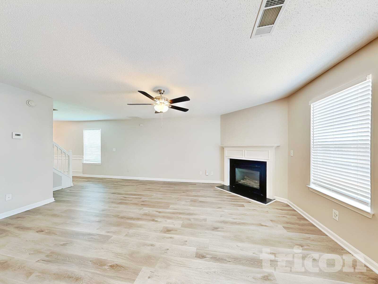 Building Photo - 300 Barshay Dr