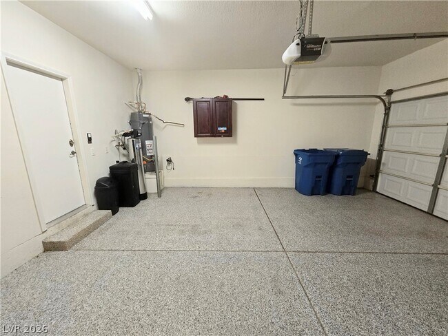 Building Photo - 9313 Night Mesa St