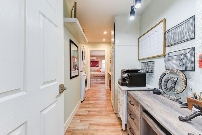 Building Photo - 3318 20th St