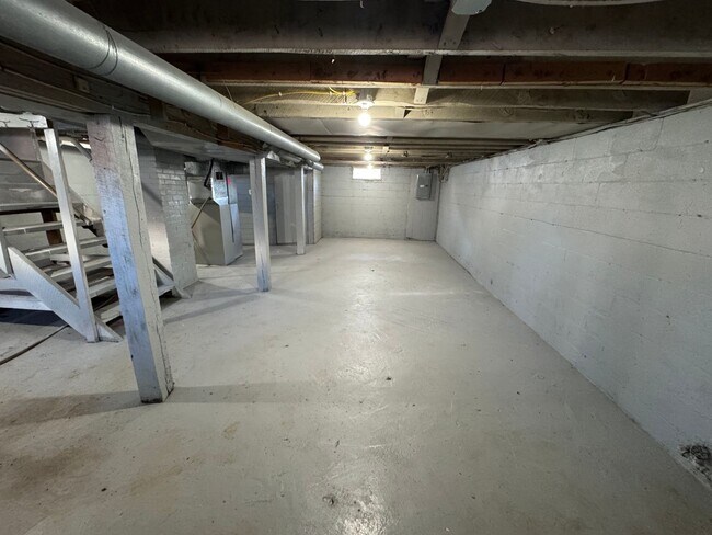 Building Photo - Cozy 2-Bedroom Home In a Peaceful Neighborhood!