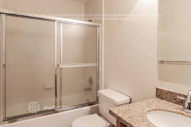 Building Photo - 16127 Kelley Green Ct