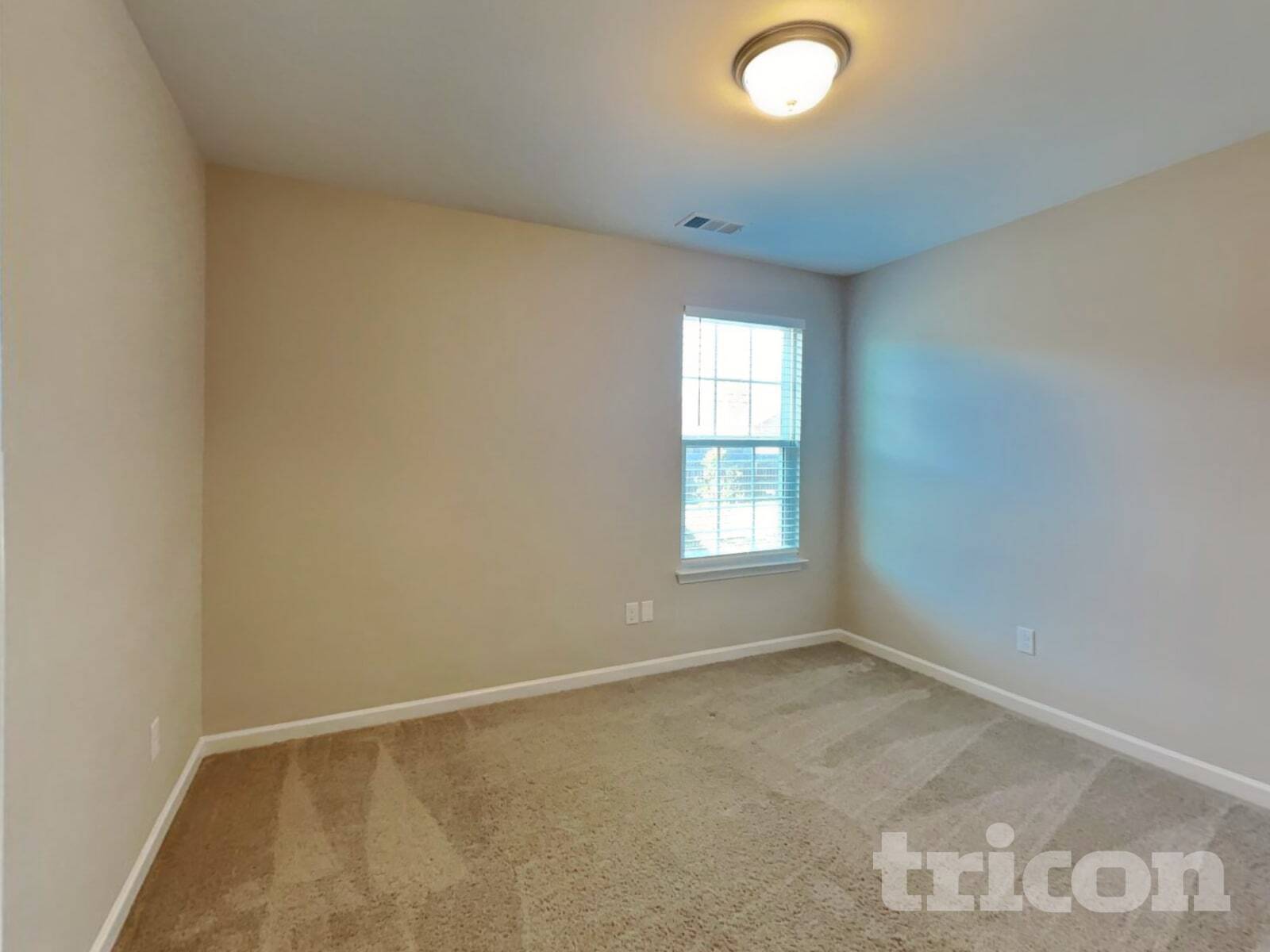 Building Photo - 2902 Cherry Point Ln