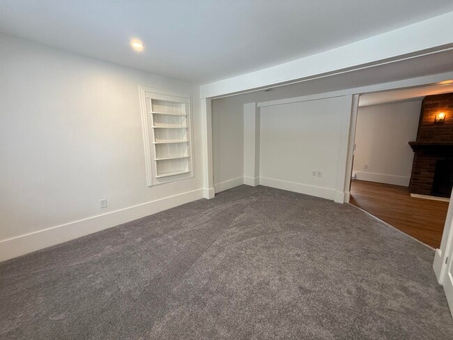 Building Photo - 22 Mace Rd