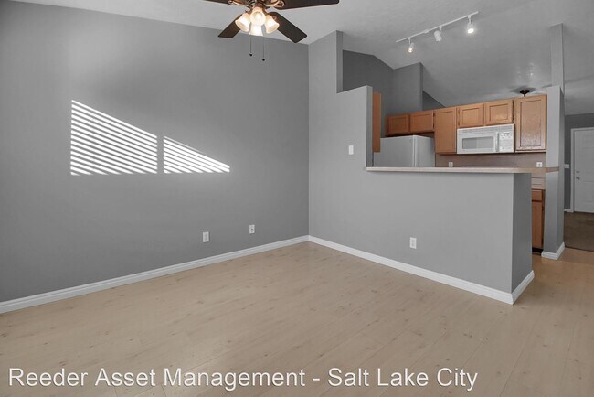 Building Photo - 6002 Liberty Oaks Cove